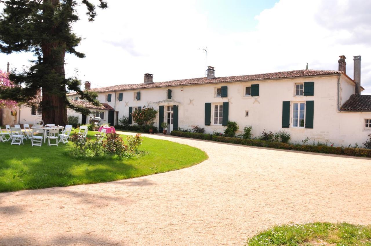Le Logis Du Plessis Bed & Breakfast Chaniers Eksteriør bilde